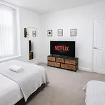 2br Family House Sleeps 8 Pets Welcome Apartmán Leeds (West Yorkshire)