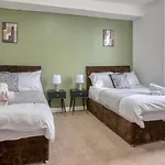 2br Family House Sleeps 8 Pets Welcome * Leeds (West Yorkshire)